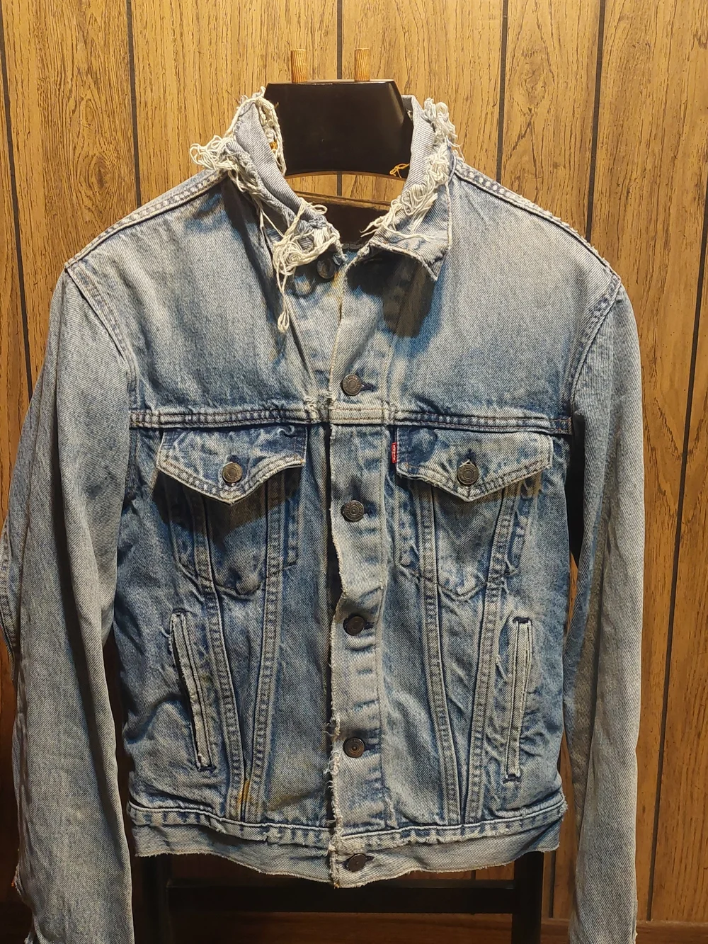 Levi's Light Blue Distressed Denim Jacket Vintage 80s Made USA Medium Trucker